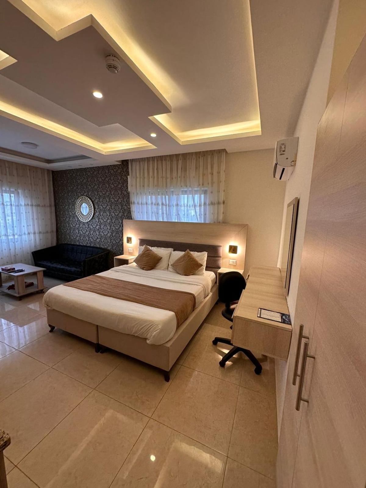 Alqimah Hotel Apartments Amman Ngoại thất bức ảnh