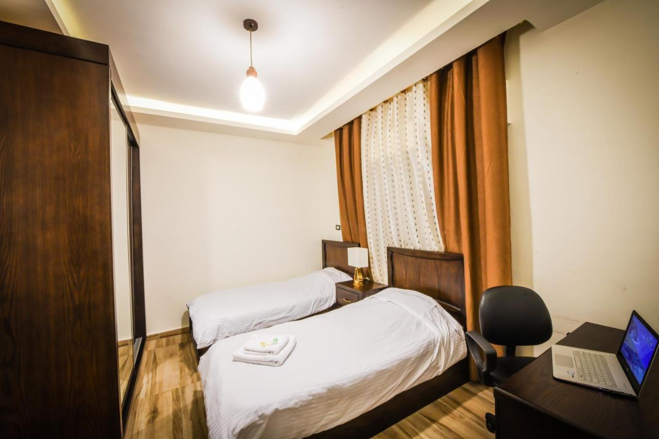 Alqimah Hotel Apartments Amman Ngoại thất bức ảnh